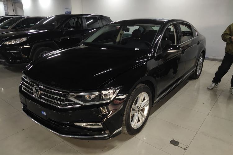 Used Volkswagen Magotan 2025 Zhongxiang Version 280TSI DSG Comfort Edition Guazi used car, China used car export, Used car for sale, Used  cars, Cheapest cars for sale