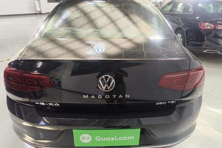 Used Volkswagen Magotan 2025 Zhongxiang Version 280TSI DSG Comfort Edition Rear