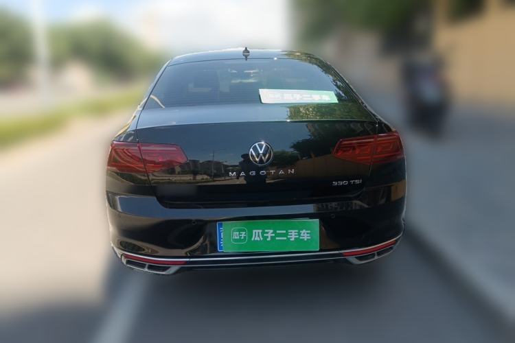 Used Volkswagen Magotan 2025 Revised Version Zhongxiang Edition 330TSI DSG Luxury Trim Rear