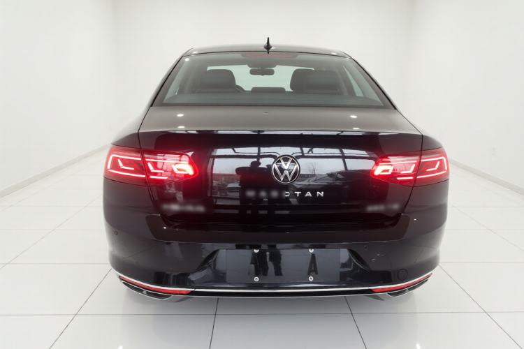 Used Volkswagen Magotan 2025 Zhongxiang Version 280TSI DSG Comfort Edition Rear