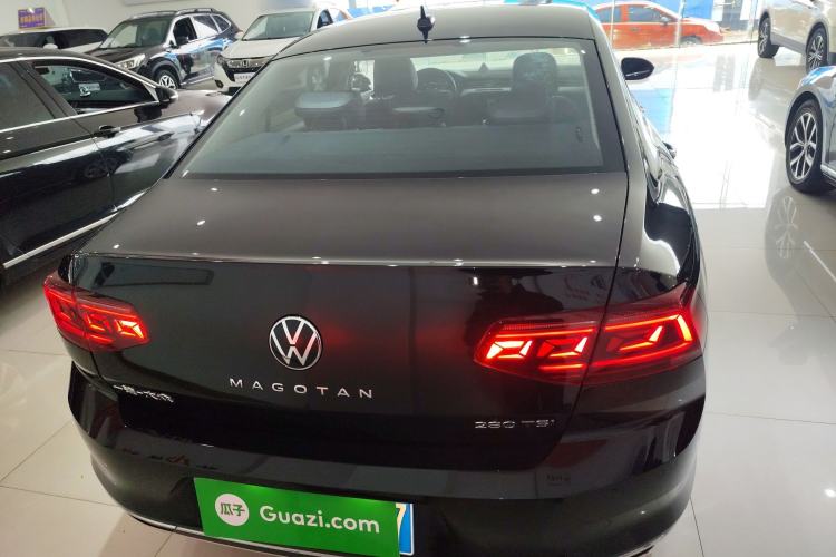 Used Volkswagen Magotan 2025 Zhongxiang Version 280TSI DSG Comfort Edition Rear
