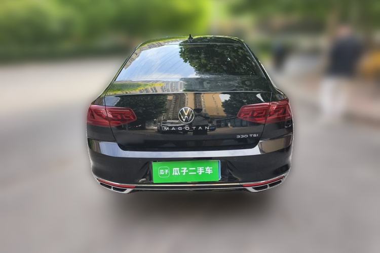 Used Volkswagen Magotan 2025 Revised Version 2 Zhongxiang Edition 330TSI DSG Luxury Trim Rear