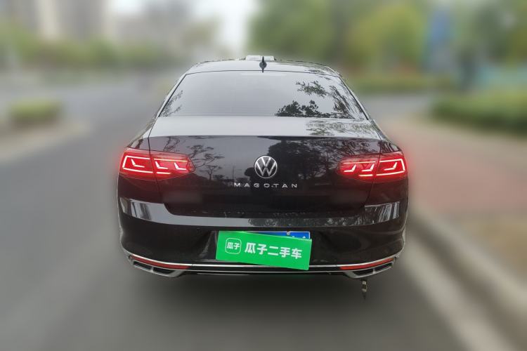 Used Volkswagen Magotan 2025 Revised Version 2 Zhongxiang Edition 330TSI DSG Luxury Trim Rear