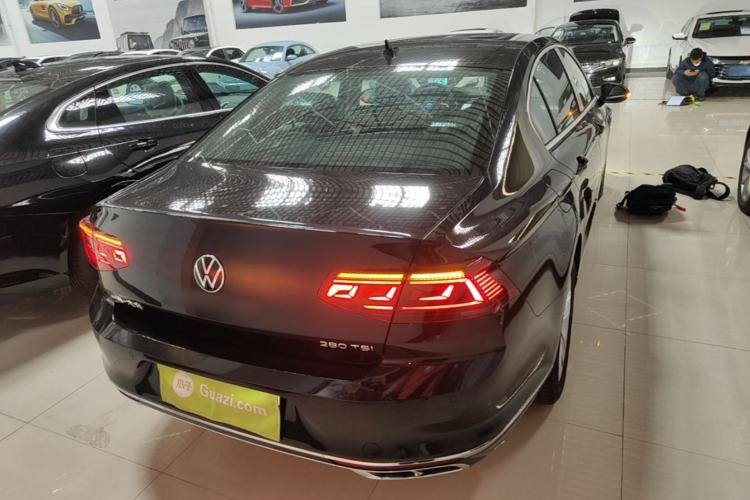 Used Volkswagen Magotan 2025 Zhongxiang Version 280TSI DSG Comfort Edition Rear