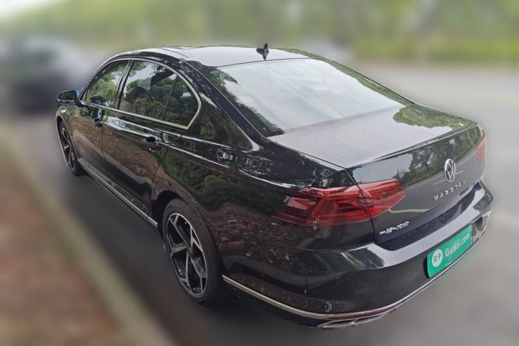 Used Volkswagen Magotan 2025 Zhongxiang Version 330TSI DSG Luxury Edition Rear Left 45 Deg