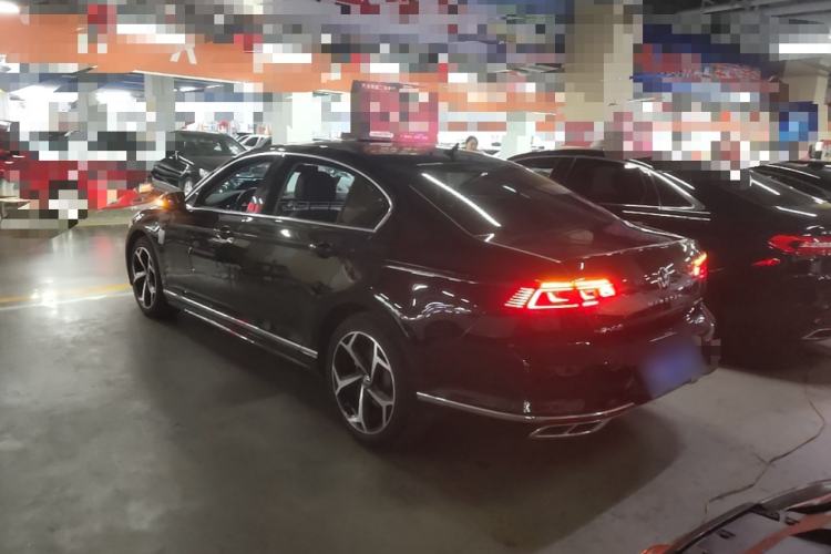 Used Volkswagen Magotan 2025 Zhongxiang Version 330TSI DSG Luxury Edition Rear Left 45 Deg