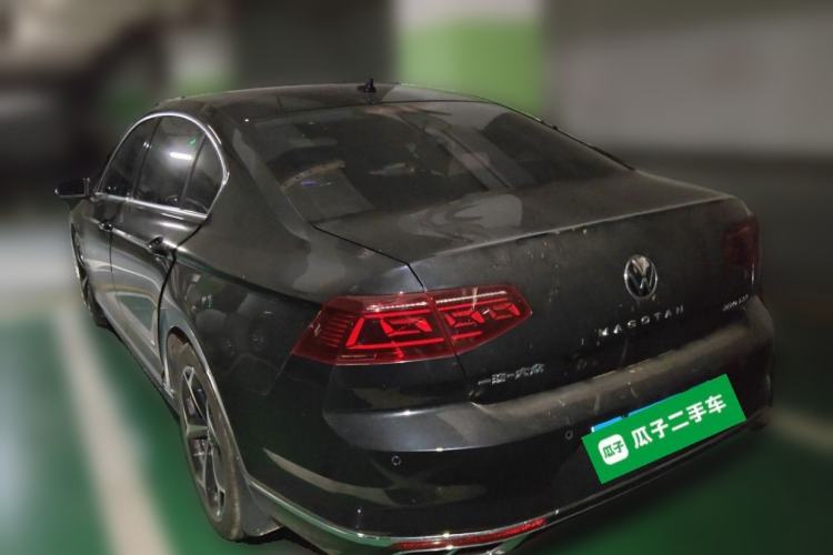 Used Volkswagen Magotan 2025 Revised Version Zhongxiang Edition 330TSI DSG Luxury Trim Rear Left 45 Deg