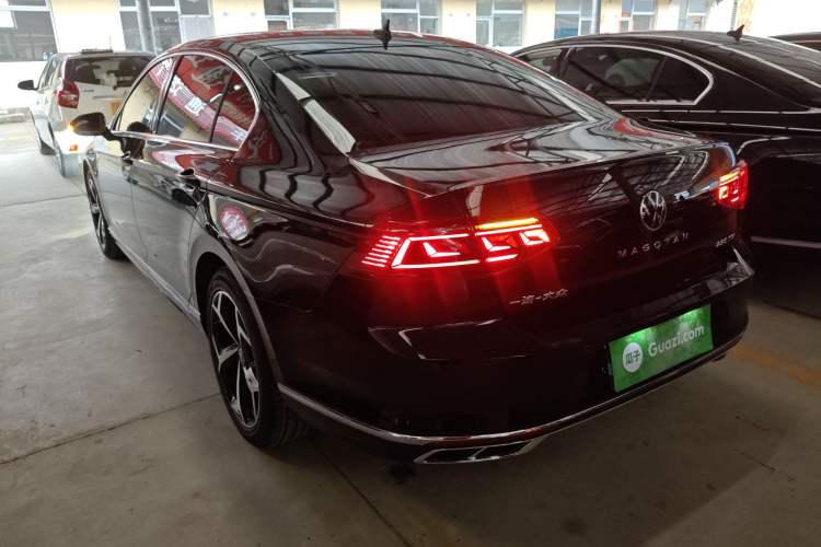 Used Volkswagen Magotan 2025 Revised Version Zhongxiang Edition 330TSI DSG Luxury Trim Rear Left 45 Deg