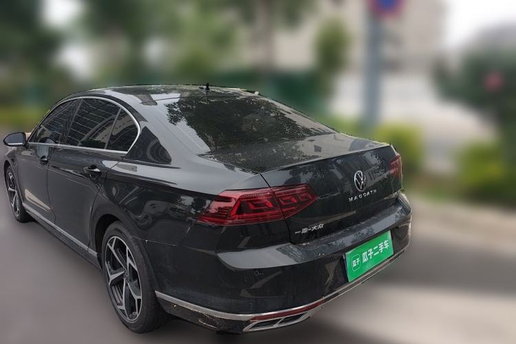 Used Volkswagen Magotan 2025 Zhongxiang Version 330TSI DSG Luxury Edition Rear Left 45 Deg