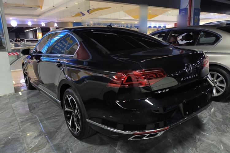 Used Volkswagen Magotan 2025 Zhongxiang Version 330TSI DSG Luxury Edition Rear Left 45 Deg