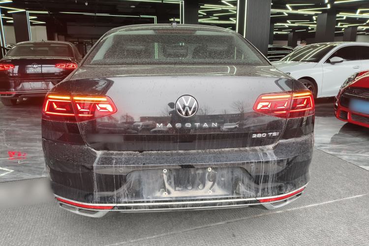 Used Volkswagen Magotan 2025 Zhongxiang Version 280TSI DSG Comfort Edition Rear
