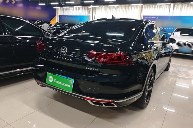 Used Volkswagen Magotan 2025 Zhongxiang Version 330TSI DSG Luxury Edition Rear Right 45 Deg
