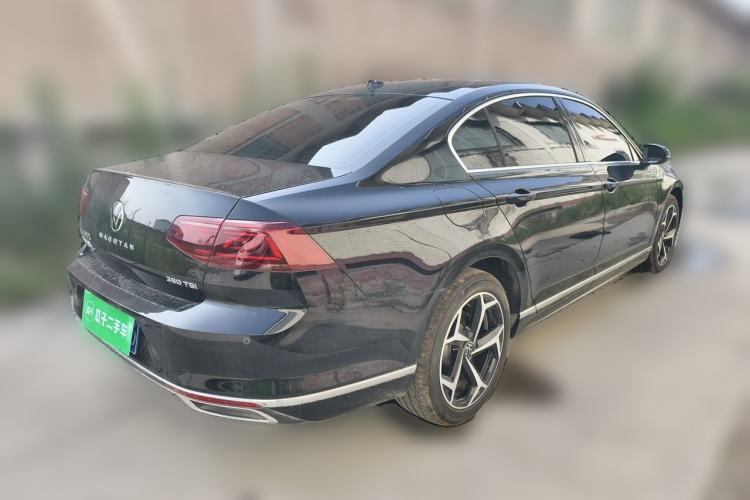 Used Volkswagen Magotan 2025 Revised Version 2 Zhongxiang Edition 330TSI DSG Luxury Trim Rear Right 45 Deg