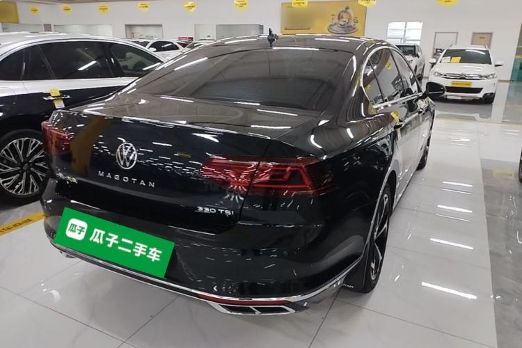 Used Volkswagen Magotan 2025 Zhongxiang Version 330TSI DSG Luxury Edition Rear Right 45 Deg