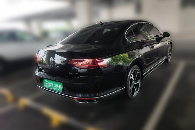 Used Volkswagen Magotan 2025 Revised Version 2 Zhongxiang Edition 330TSI DSG Luxury Trim Rear Right 45 Deg