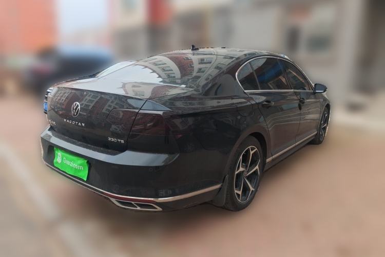 Used Volkswagen Magotan 2025 Zhongxiang Version 330TSI DSG Luxury Edition Rear Right 45 Deg