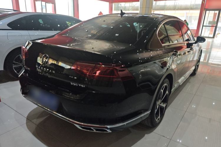 Used Volkswagen Magotan 2025 Revised Version Zhongxiang Edition 330TSI DSG Luxury Trim Rear Right 45 Deg
