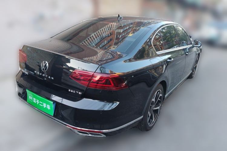 Used Volkswagen Magotan 2025 Zhongxiang Version 330TSI DSG Luxury Edition Rear Right 45 Deg