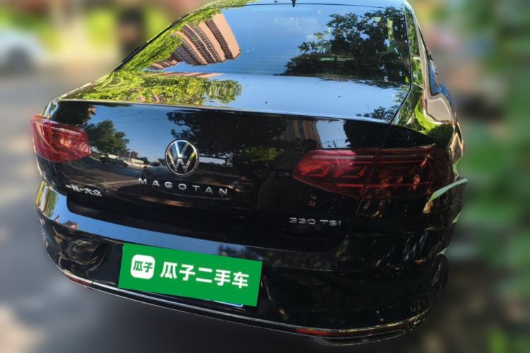 Used Volkswagen Magotan 2025 Revised Version 2 Zhongxiang Edition 330TSI DSG Luxury Trim Rear Right 45 Deg