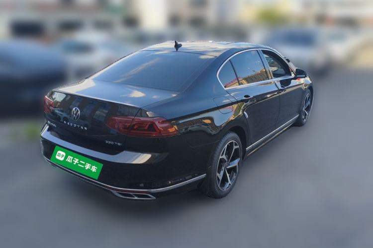 Used Volkswagen Magotan 2025 Revised Version Zhongxiang Edition 330TSI DSG Luxury Trim Rear Right 45 Deg