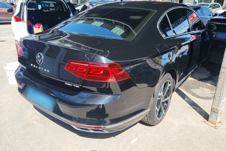 Used Volkswagen Magotan 2025 Revised Version 2 Zhongxiang Edition 330TSI DSG Luxury Trim Rear Right 45 Deg