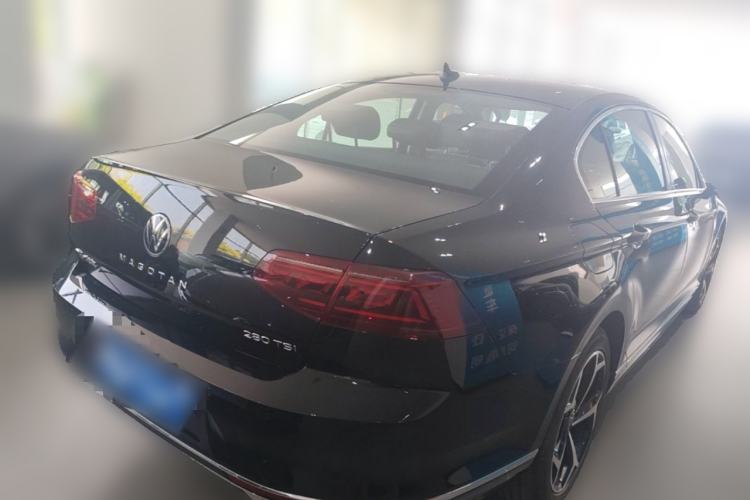 Used Volkswagen Magotan 2025 Revised Version Zhongxiang Edition 280TSI DSG Luxury Trim Rear Right 45 Deg