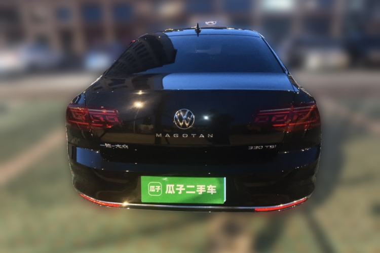 Used Volkswagen Magotan 2025 Revised Version 2 Zhongxiang Edition 330TSI DSG Luxury Trim Rear