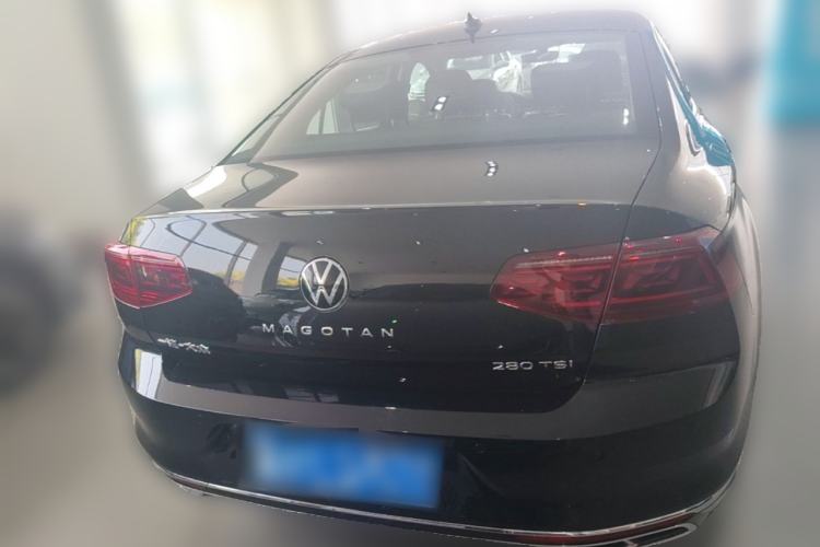 Used Volkswagen Magotan 2025 Revised Version Zhongxiang Edition 280TSI DSG Luxury Trim Rear