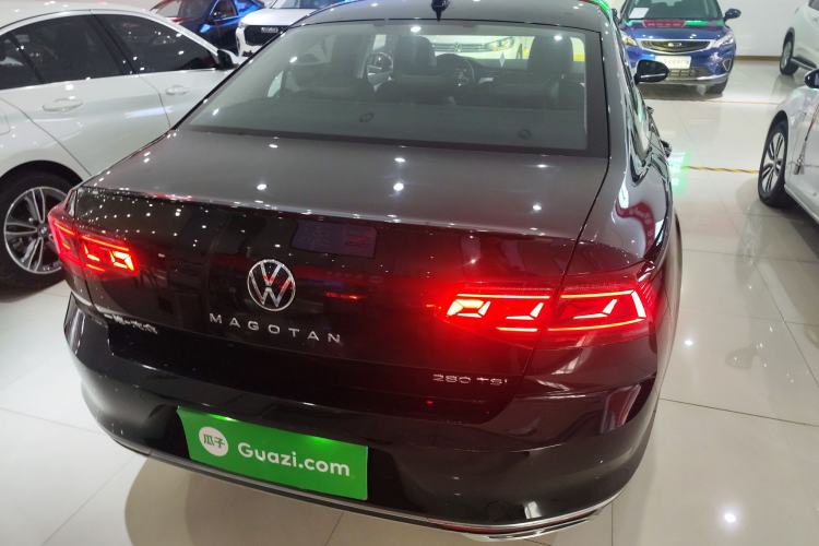 Used Volkswagen Magotan 2025 Zhongxiang Version 280TSI DSG Comfort Edition Rear