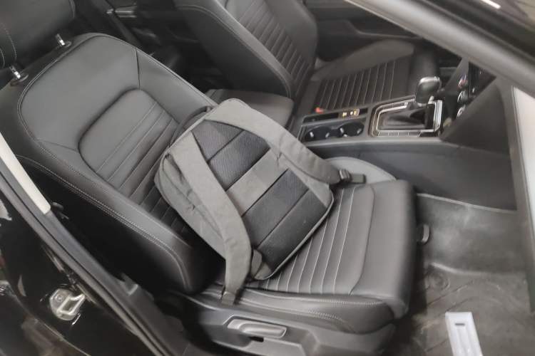 Used Volkswagen Magotan 2025 Zhongxiang Version 280TSI DSG Comfort Edition Right Front Seat