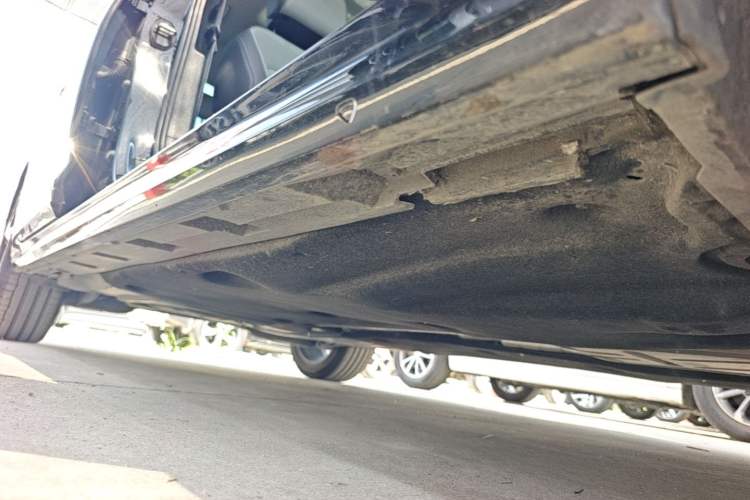 Used Volkswagen Magotan 2025 Zhongxiang Model 280TSI DSG Luxury Version Right Side Sill