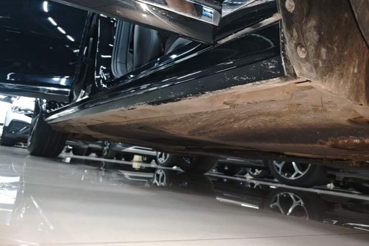 Used Volkswagen Magotan 2025 Zhongxiang Version 330TSI DSG Luxury Edition Right Side Sill