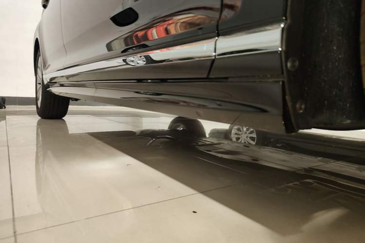 Used Volkswagen Magotan 2025 Zhongxiang Version 280TSI DSG Comfort Edition Right Side Sill