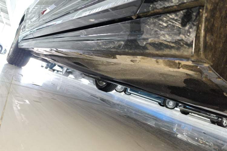 Used Volkswagen Magotan 2025 Zhongxiang Version 280TSI DSG Comfort Edition Right Side Sill