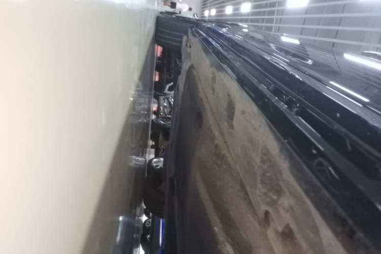 Used Volkswagen Magotan 2025 Zhongxiang Version 330TSI DSG Luxury Edition Right Side Sill