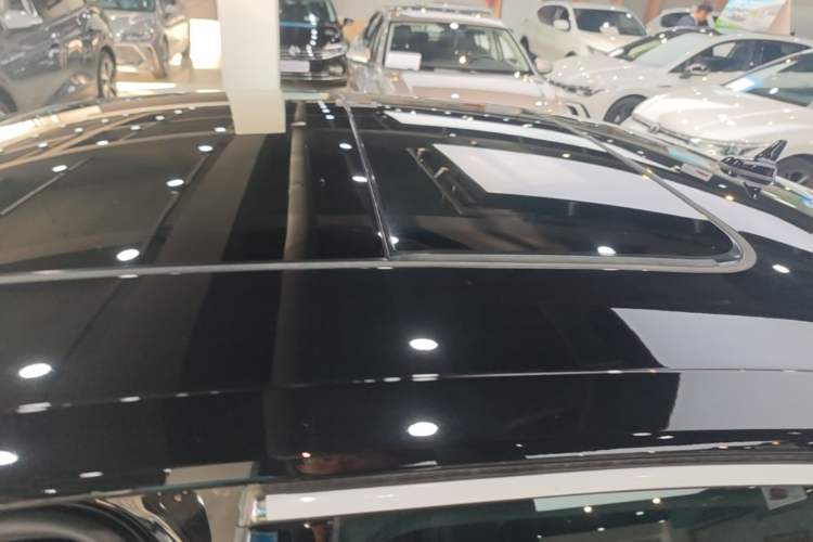 Used Volkswagen Magotan 2025 Zhongxiang Version 280TSI DSG Comfort Edition Roof