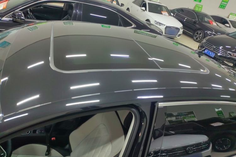 Used Volkswagen Magotan 2025 Zhongxiang Version 330TSI DSG Luxury Edition Roof