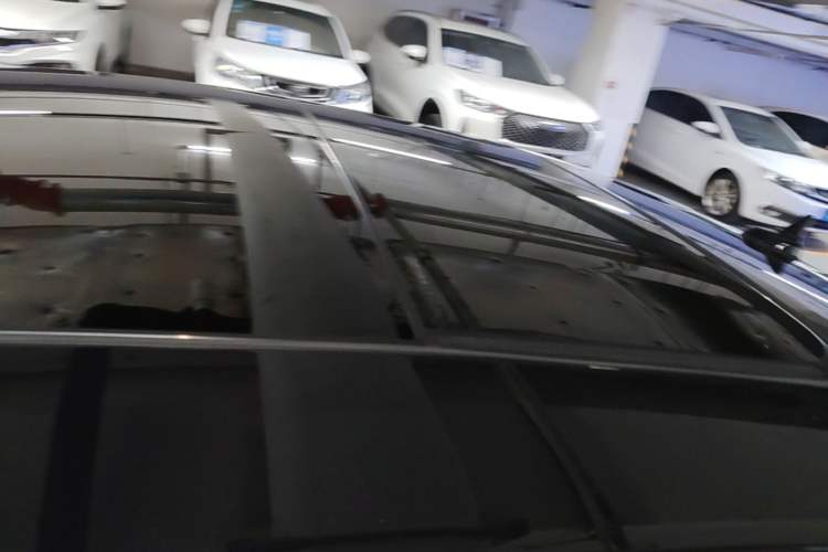 Used Volkswagen Magotan 2025 Zhongxiang Version 330TSI DSG Luxury Edition Roof