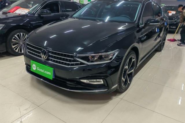 Used Volkswagen Magotan 2025 Zhongxiang Version 330TSI DSG Luxury Edition