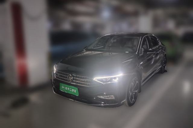 Ojetý Volkswagen Magotan 2025 Zhongxiang Version 330TSI DSG Luxury Edition