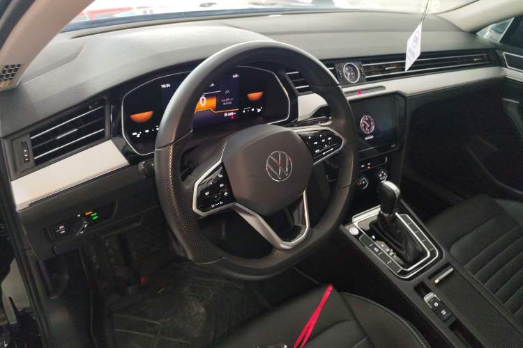 Used Volkswagen Magotan 2025 Zhongxiang Version 280TSI DSG Comfort Edition Steering Wheel