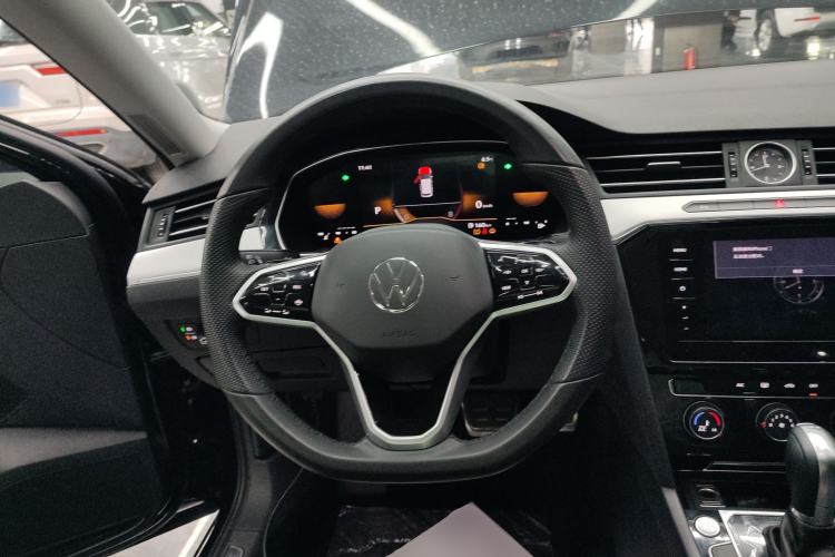 Used Volkswagen Magotan 2025 Zhongxiang Version 280TSI DSG Comfort Edition Steering Wheel