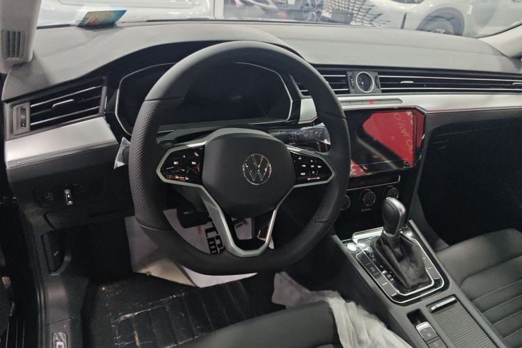 Used Volkswagen Magotan 2025 Zhongxiang Version 280TSI DSG Comfort Edition Steering Wheel