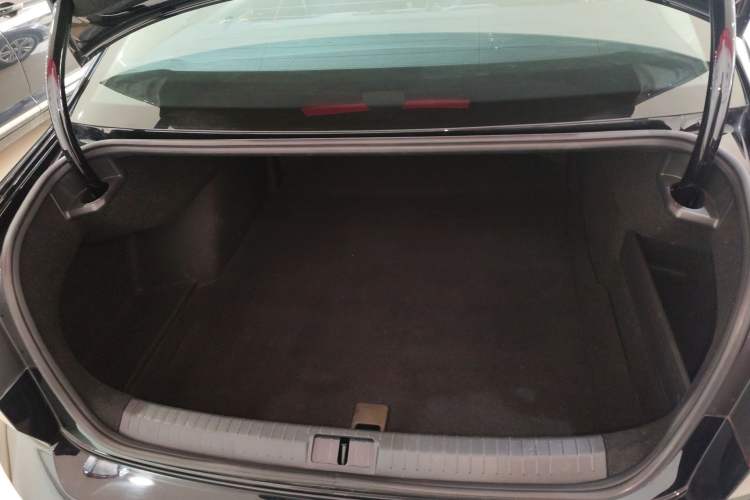 Used Volkswagen Magotan 2025 Zhongxiang Version 280TSI DSG Comfort Edition Trunk