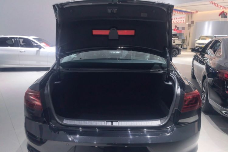 Used Volkswagen Magotan 2025 Zhongxiang Version 280TSI DSG Comfort Edition Trunk