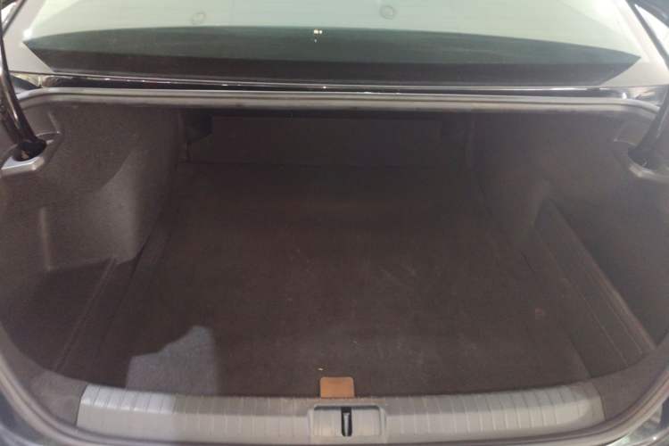 Used Volkswagen Magotan 2025 Zhongxiang Version 280TSI DSG Comfort Edition Trunk