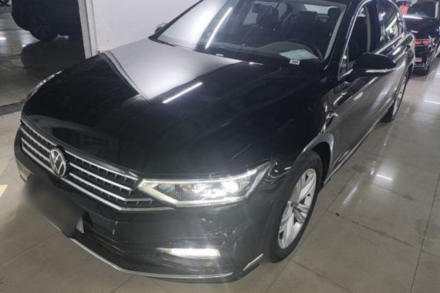 Ojetý Volkswagen Magotan 2025 Zhongxiang Version 280TSI DSG Comfort Edition
