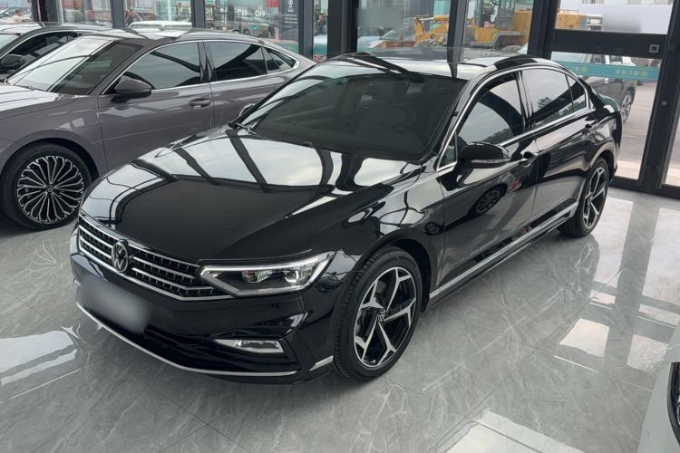 Volkswagen Magotan 2025 Zhongxiang Version 330TSI DSG Luxury Edition
