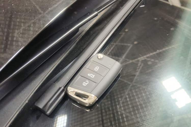 Used Volkswagen Magotan 2025 Zhongxiang Version 280TSI DSG Comfort Edition Vehicle Key