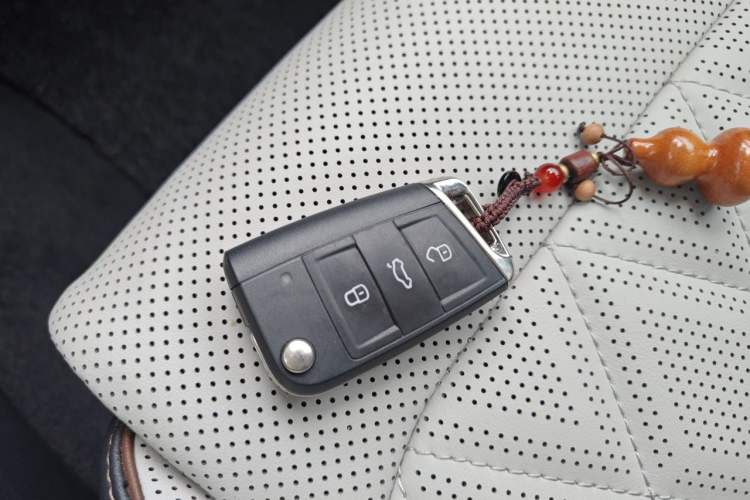 Used Volkswagen Magotan 2025 Zhongxiang Version 330TSI DSG Luxury Edition Vehicle Key